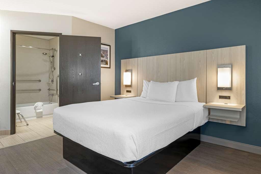Best Western Plus Lafayette Hotel University Area Rum bild