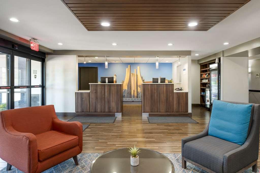Best Western Plus Lafayette Hotel University Area Inreriör bild